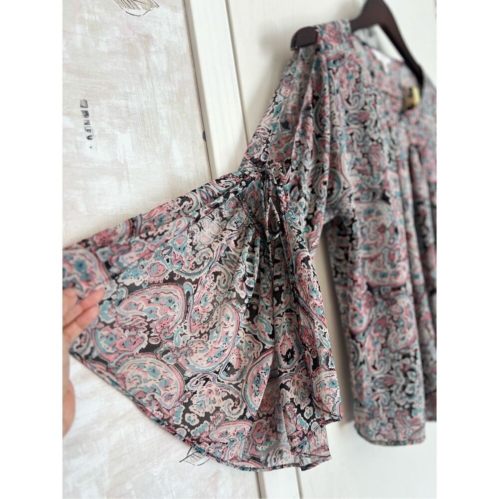 C Blouse - Picture 3 of 5